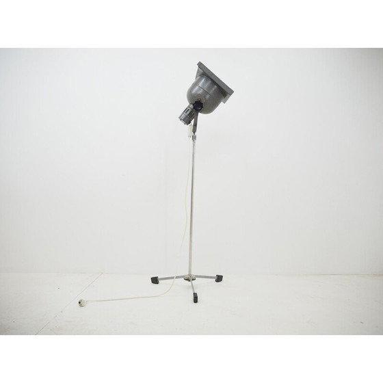Image 1 of Lampe de théâtre tripode vintage, Tchécoslovaquie