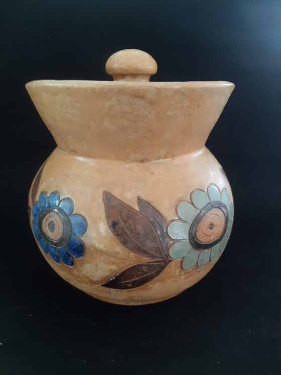 Image 1 of Pichet en céramique avec couvercle, Fernand Dubois.