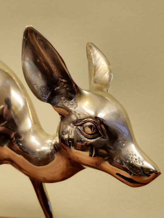 Image 1 of Grande statue de cerf Bambi en laiton
