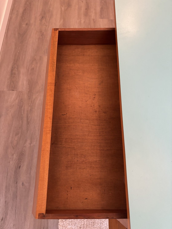 Image 1 of Bureau italien au design vintage