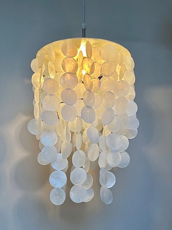 Image 1 of Lampe pendante Capiz Détails chromés Lampe en perle