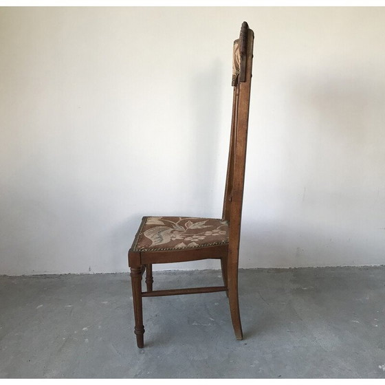 Image 1 of Chaise vintage en bois et tissu pour chambre d'enfant