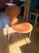 Rare trépied Arne Jacobsen Fritz Hansen modèle 3100