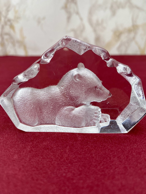 Image 1 of Sculpture d'ours polaire en cristal de plomb de Mats Jonasson / Presse-papier avec signature / Vintage Art & Collectibles