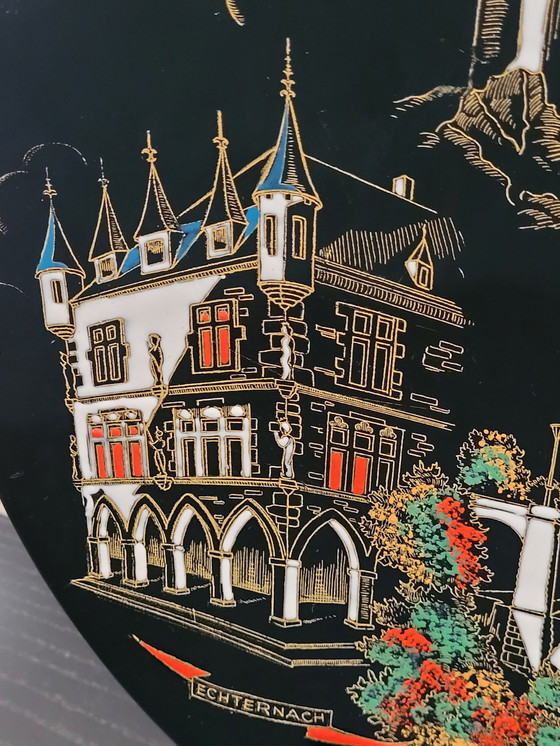 Image 1 of Longwy Plaque murale peinte à la main 32 cm de diamètre