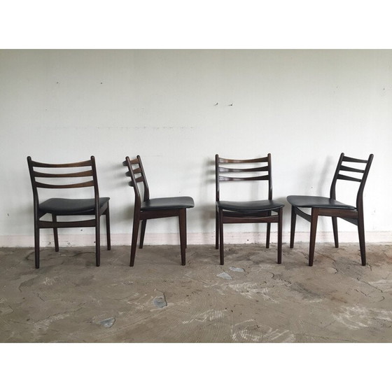 Image 1 of Ensemble de 4 chaises vintage en bois et simili cuir, 1950