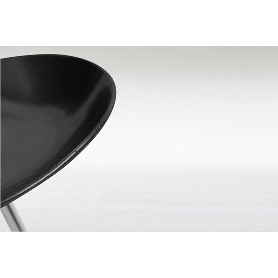 Image 1 of Paire de tabourets de bar vintage en hêtre et chrome par Pepe Cortés pour Amat, 1990