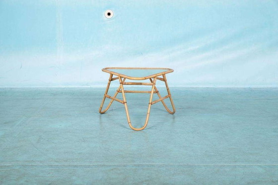 Image 1 of Table basse vintage en rotin des années 60 Table d'appoint en rotin de Bohème