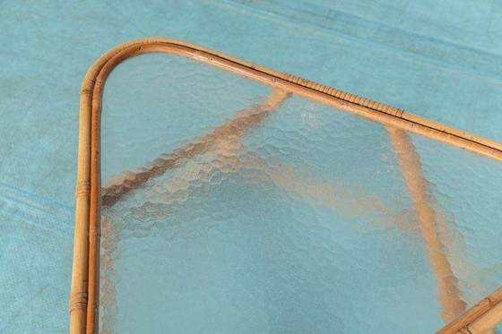 Image 1 of Table basse vintage en rotin des années 60 Table d'appoint en rotin de Bohème