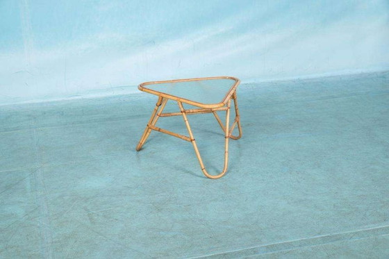 Image 1 of Table basse vintage en rotin des années 60 Table d'appoint en rotin de Bohème