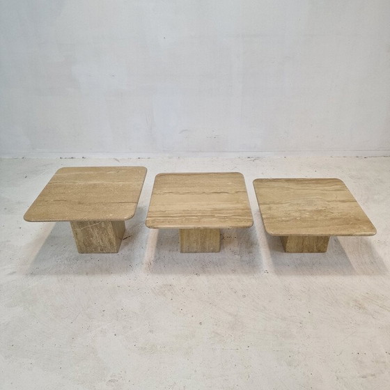 Image 1 of Ensemble de 3 tables basses vintage en travertin, Italie 1980