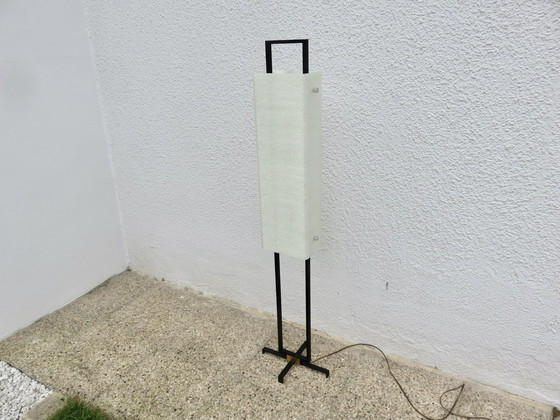 Image 1 of Lampadaire Maison Arlus, France, 1960, Perspex, Laiton Chromé, Métal Laqué Noir