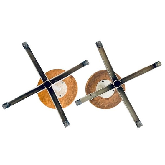 Image 1 of Ensemble de tabourets industriels vintage 1960