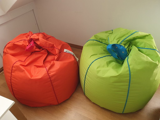 2 poufs Sit & Joy