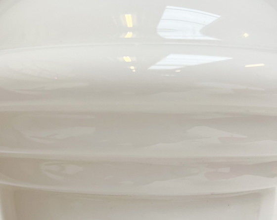 Image 1 of Plafonnier en verre opale avec câble des années 1960