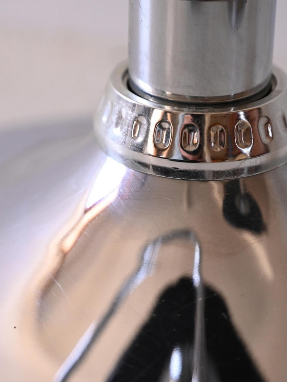 Image 1 of Paire de tabourets de bar modernes en similicuir noir et chrome