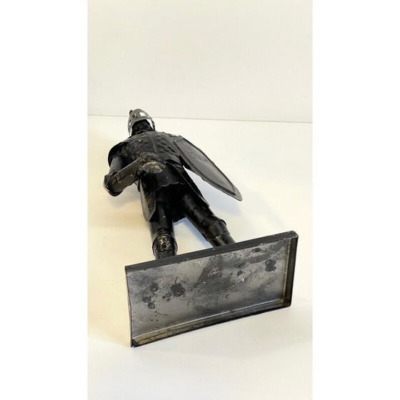 Image 1 of Statuette vintage de chevalier en armure en fer laqué noir