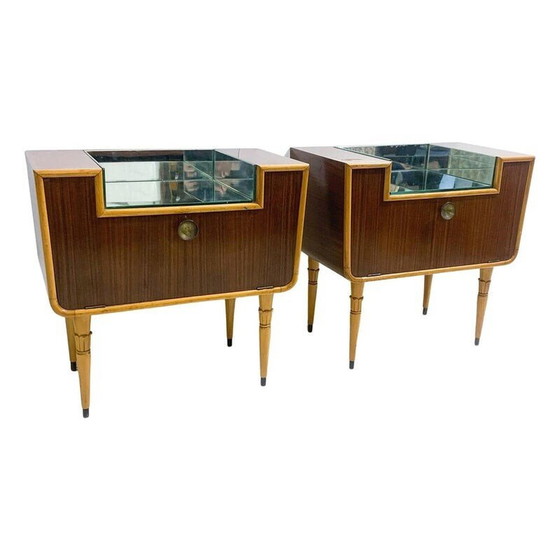 Image 1 of Paire de tables de nuit italiennes du milieu du siècle en bois et verre, années 1950