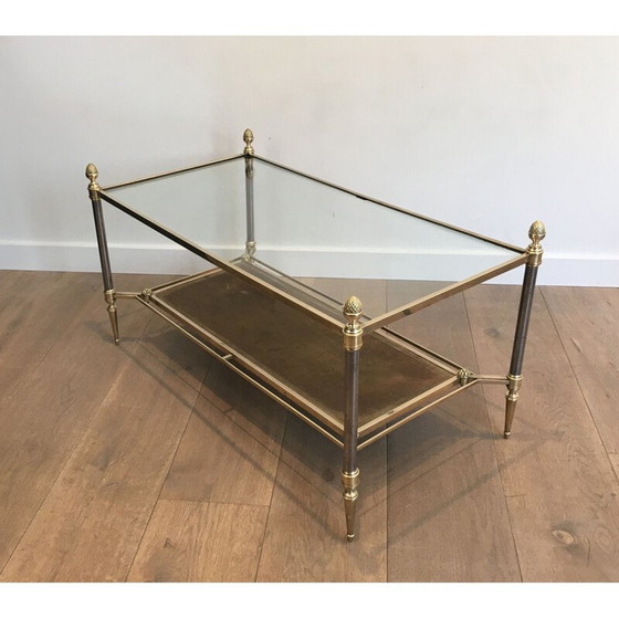 Image 1 of Table basse vintage en laiton et acier brossé avec plateaux en cuir et verre néoclassique transparent, 1940
