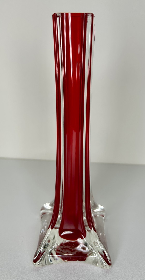 Image 1 of Vase en verre rouge foncé de Murano