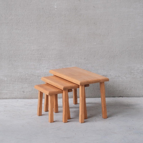 Image 1 of Ensemble de 3 tables gigognes vintage en chêne blond, Belgique 1970