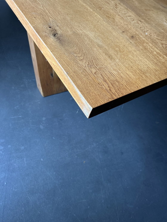 Image 1 of Table en chêne massif avec pied inhabituel