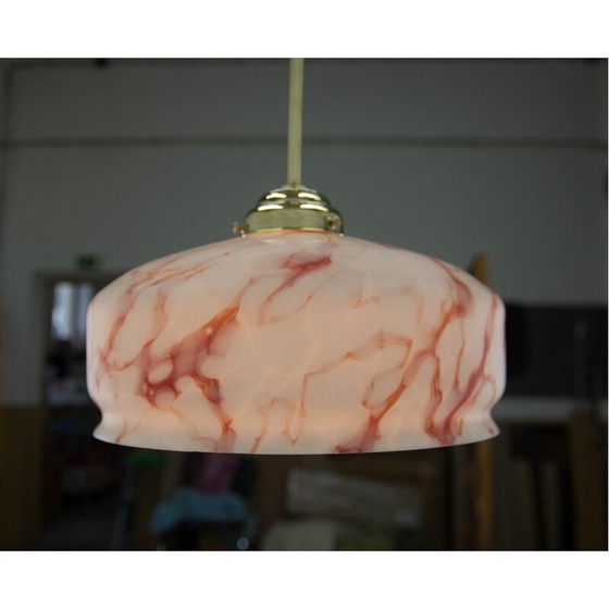 Image 1 of Lampe suspendue Vintage Art Deco en laiton, 1920