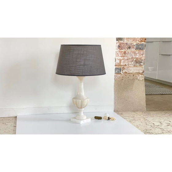 Image 1 of Lampe vintage en pierre d'albâtre