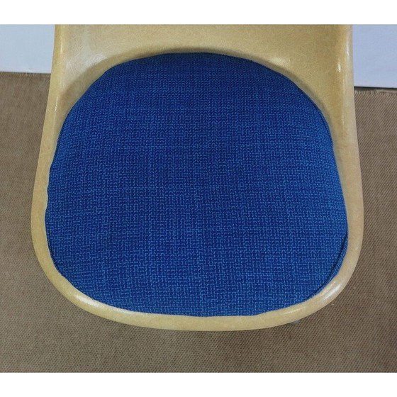 Image 1 of Fauteuil pivotant vintage en fibre de verre par Charles et Ray Eames pour Herman Miller, 1970