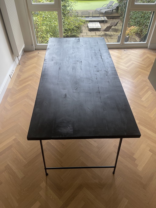 Ohio Dining Table Pomax Black With Steel