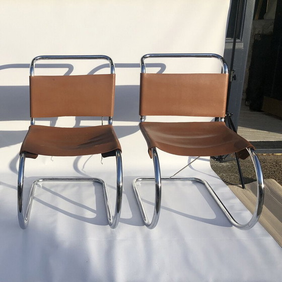 Image 1 of Paire de chaises de salle à manger Ludwig Mies Van Der Rohe MR10 en cuir et chrome