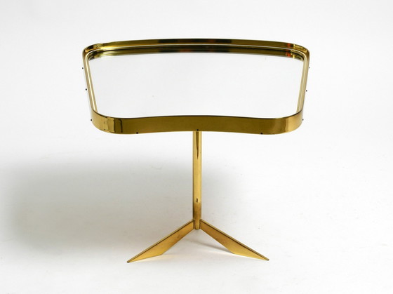 Image 1 of Magnifique, rare, grand miroir de table à trépied réglable en laiton du Mid Century par Vereinigte Werkstätten