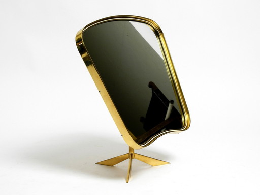 Magnifique, rare, grand miroir de table à trépied réglable en laiton du Mid Century par Vereinigte Werkstätten