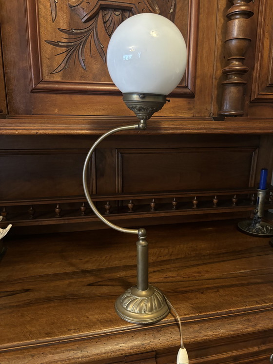 Image 1 of Lampe de table Lumi, laiton, ampoule opaline