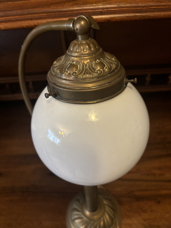 Image 1 of Lampe de table Lumi, laiton, ampoule opaline