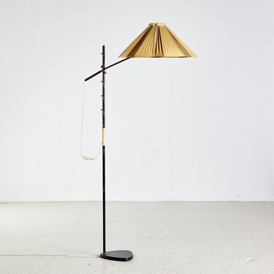 Image 1 of Lampadaire vintage Pelikan de J.T. Kalmar années 1950