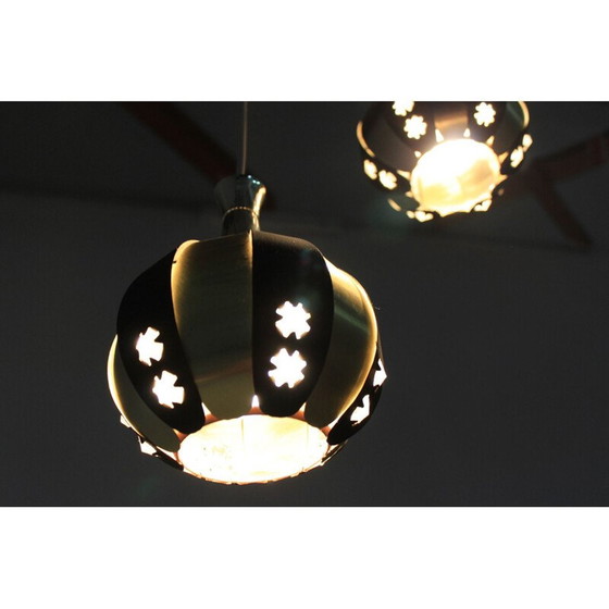 Image 1 of Ensemble de 2 lampes suspendues vintage par Verner Schou