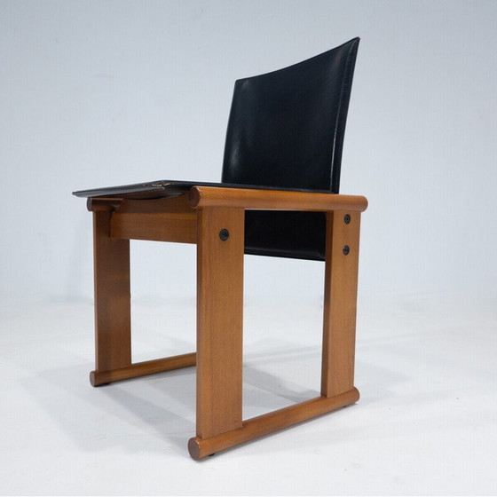 Image 1 of Ensemble de 4 chaises vintage par Afra et Tobia Scarpa, Italie années 1960