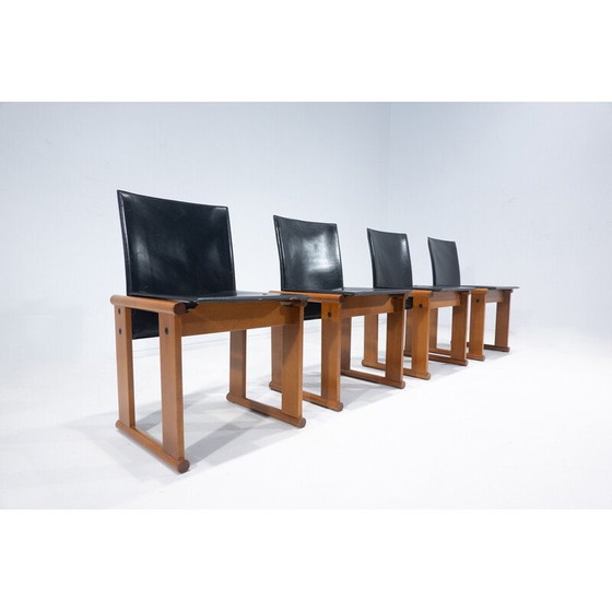 Image 1 of Ensemble de 4 chaises vintage par Afra et Tobia Scarpa, Italie années 1960
