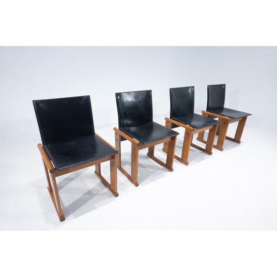 Image 1 of Ensemble de 4 chaises vintage par Afra et Tobia Scarpa, Italie années 1960