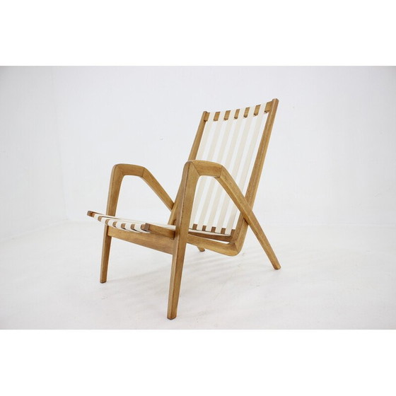 Image 1 of Fauteuil vintage en bois de chêne par Jan Vaněk, Tchécoslovaquie 1970