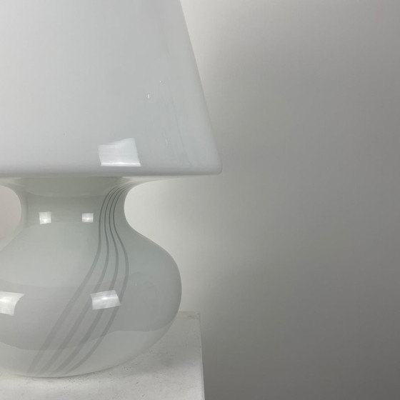 Image 1 of Grande lampe de table italienne en verre de Murano avec champignon 1960