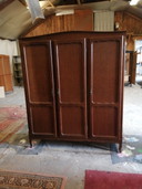 Armoire vintage