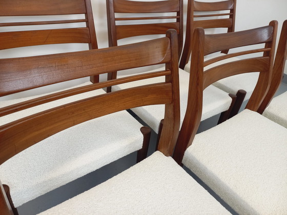 Image 1 of Suite De 6 Chaises Scandinaves Vintage En Teck Et Tissu Bouclette Des Années 60