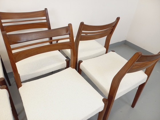 Image 1 of Suite De 6 Chaises Scandinaves Vintage En Teck Et Tissu Bouclette Des Années 60