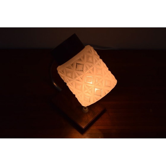 Image 1 of Lampe de table vintage en verre et bois, Tchécoslovaquie 1960