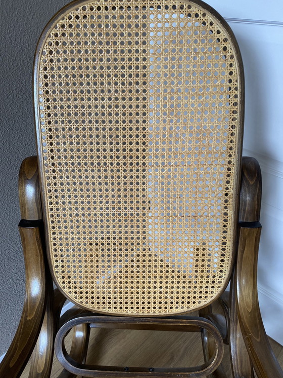 Image 1 of Fauteuil à bascule vintage en bois avec sangles