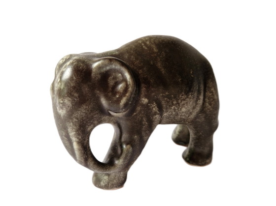 Image 1 of Johgus (Bornholm, Danemark) - Éléphant en céramique