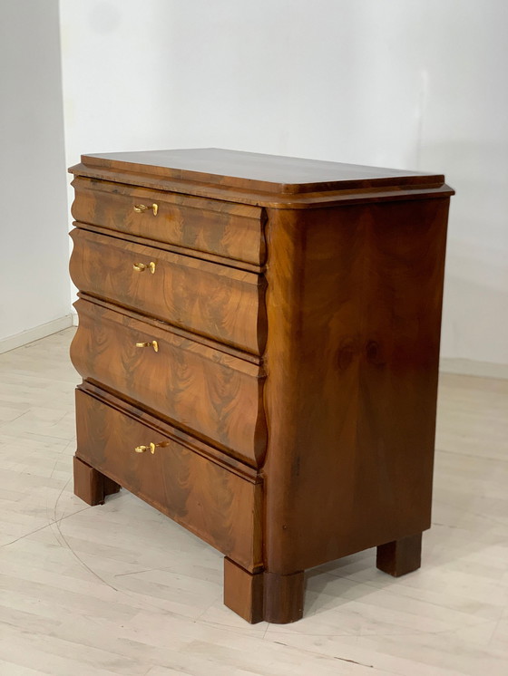 Image 1 of Acajou armoire commode en éventail vers 1900