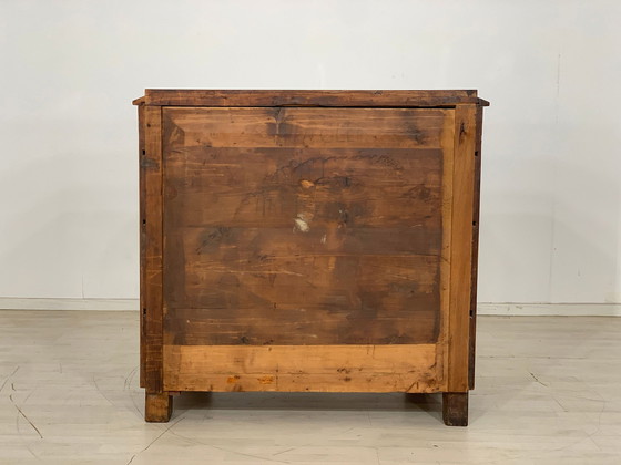 Image 1 of Acajou armoire commode en éventail vers 1900